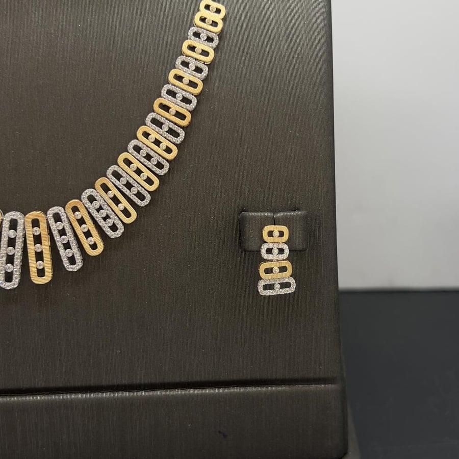 اجمل طقم ميسيكا ذهب عيار 18 بتصميم فخم وزن 17.9 جرام