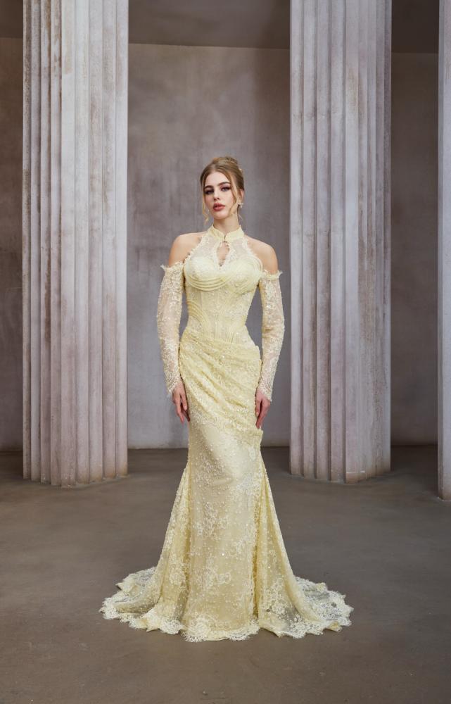 Lace Majesty