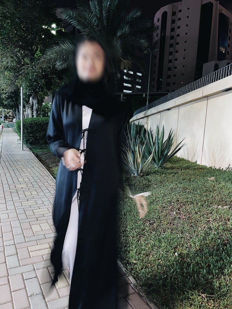 Ribbon Abaya