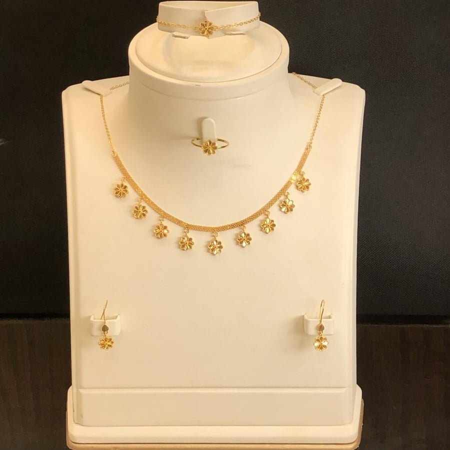 طقم ذهب عيار21