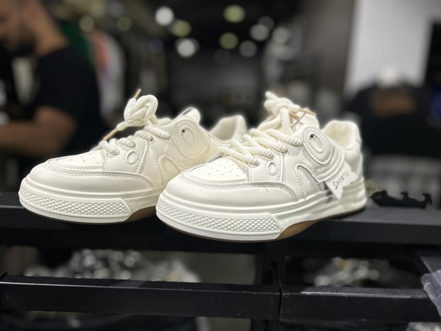 SHOES R10
