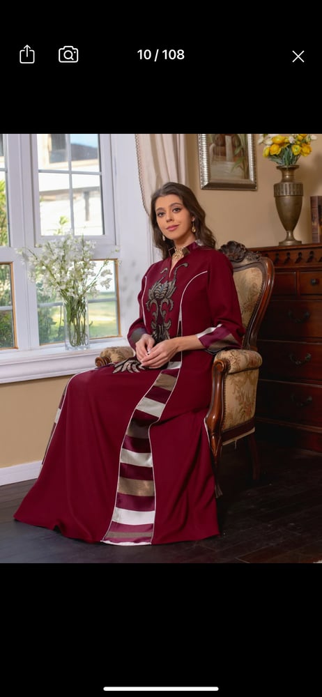 Printed kaftan with embroidery, pocket, V-shaped collar