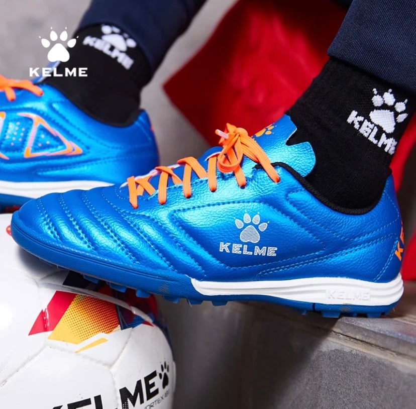 أحذية كرة القدم العشب الاصطناعي عالية الجودة KELME