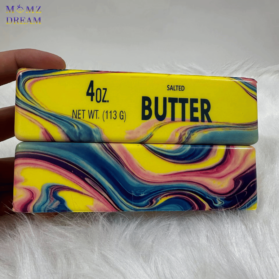 سكوشي الزبدة بثلاثة ألوان – متعة ناعمة بتصاميم مبهجة ، Three-Color Butter Squishy – Soft Fun in Cheerful Designs