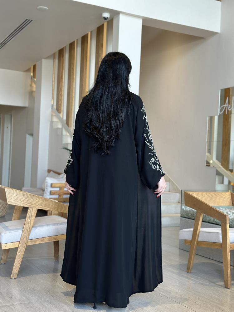 عبايات بأسعار مناسبة لجميع الفئات
