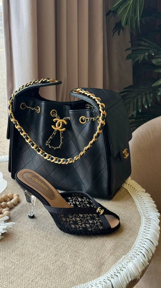 طقم ماركه شانيل