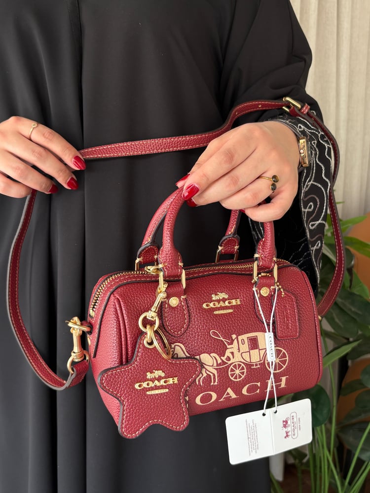 شنطه ماركه كوتش صغير