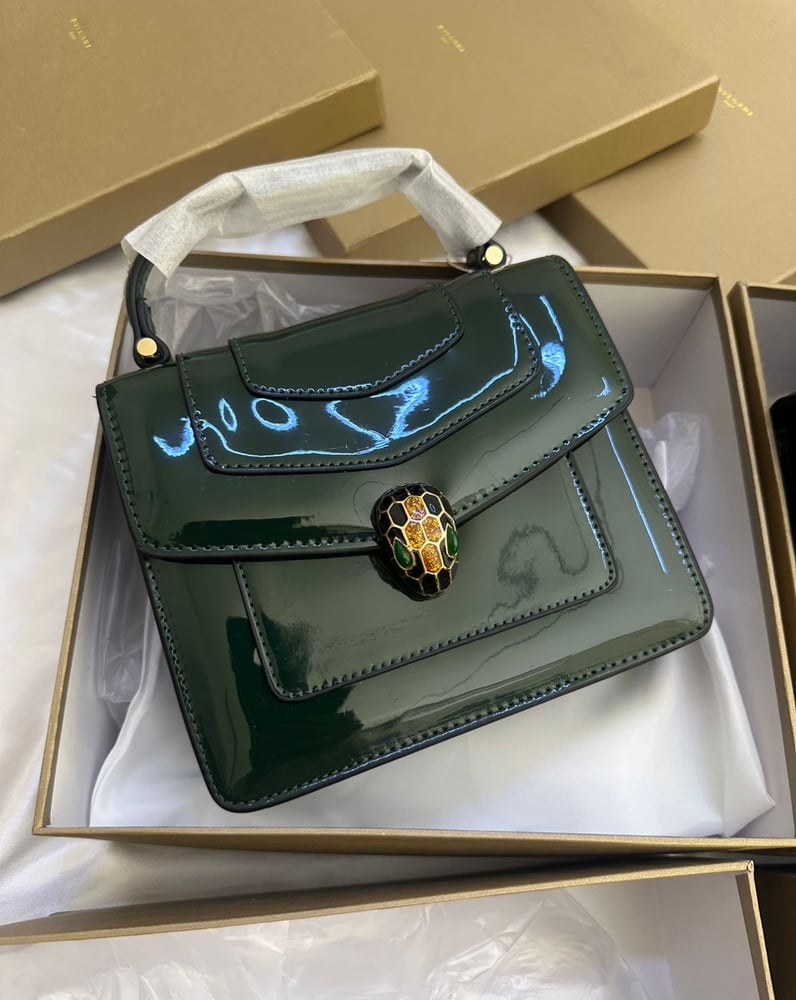 شنطه ماركه بولغاري
