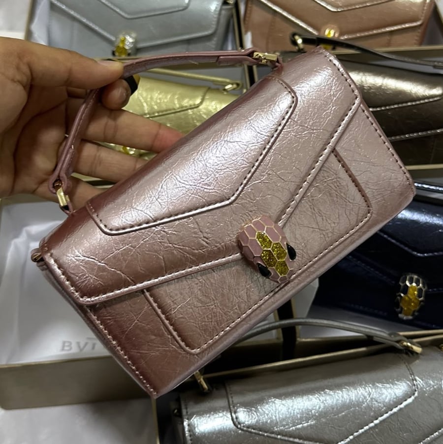 شنطه ماركه بولغاري