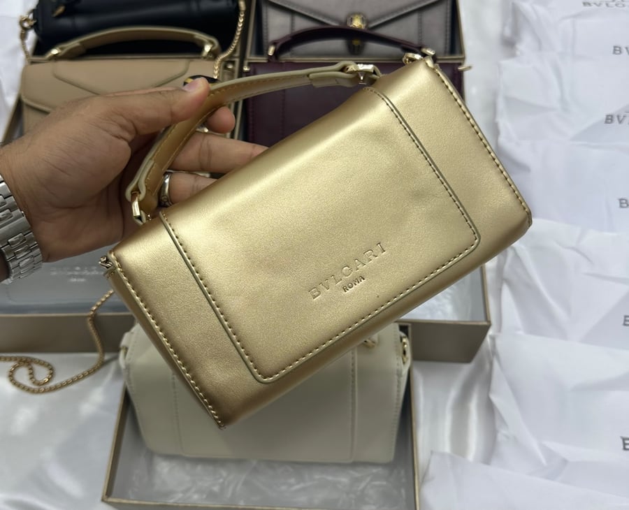 شنطه ماركه بولغاري