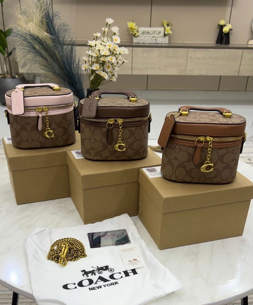 شنطه ماركه كوتش