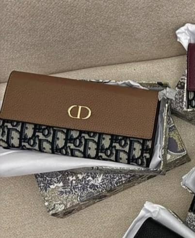 شنطه ماركه ديور