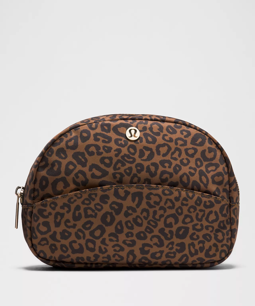 City Essentials Pouch 4L