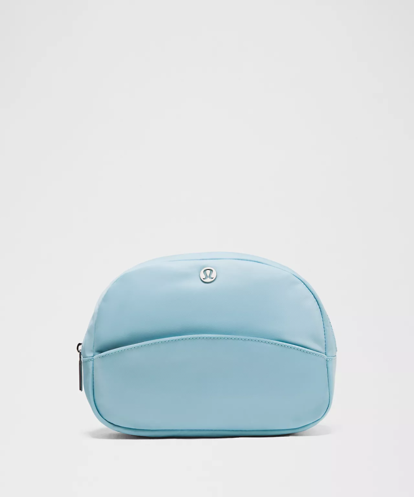 City Essentials Pouch 4L