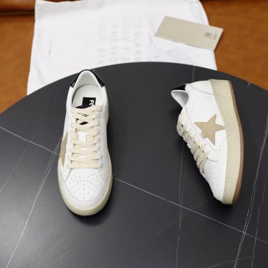 حذاء سنيكرز جولدن جوس Golden Goose