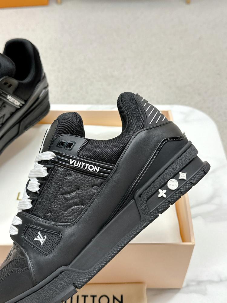 سنيكرز لويس فيتون LV Trainer