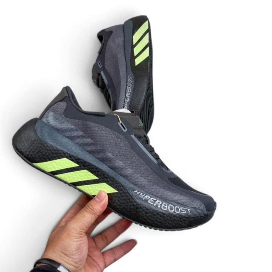 حذاء اديداس هايبربوست إيدج Adidas Hyperboost Edg رمادي واسود للجنسين
