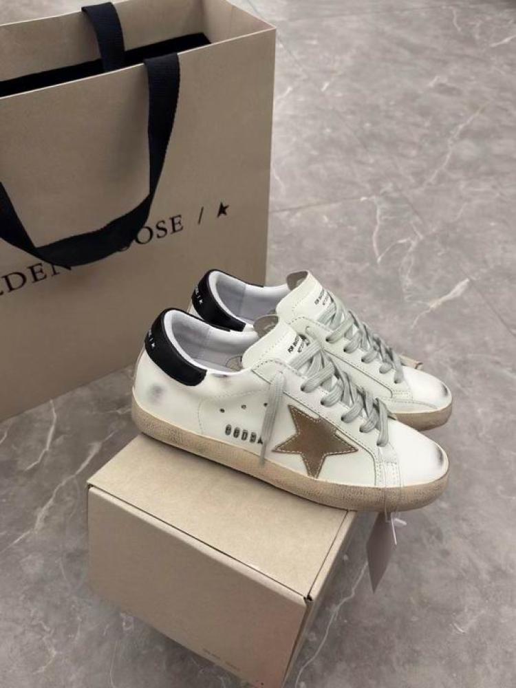 حذاء سنيكرز جولدن جوس Golden Goose