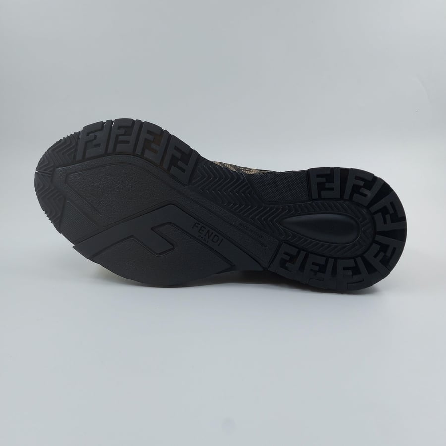 كاجوال FENDI