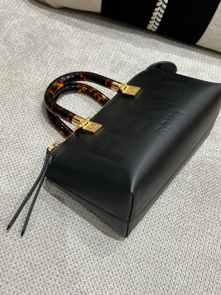 فندي باي ذا وي مقاس 20.5cm