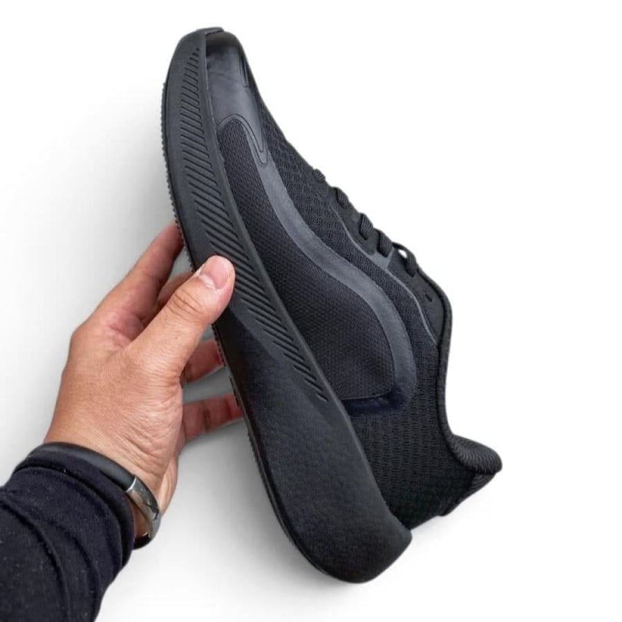 حذاء اديداس هايبربوست إيدج  Adidas Hyperboost Edg اسود للجنسين