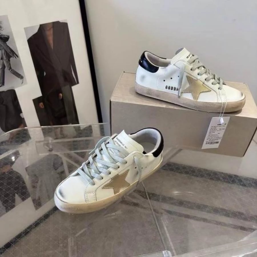حذاء سنيكرز جولدن جوس Golden Goose