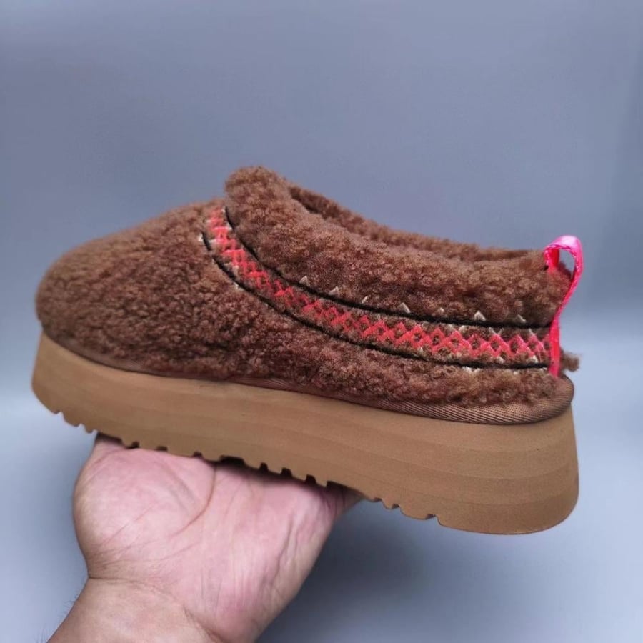سليبر UGG شتويفرو بني