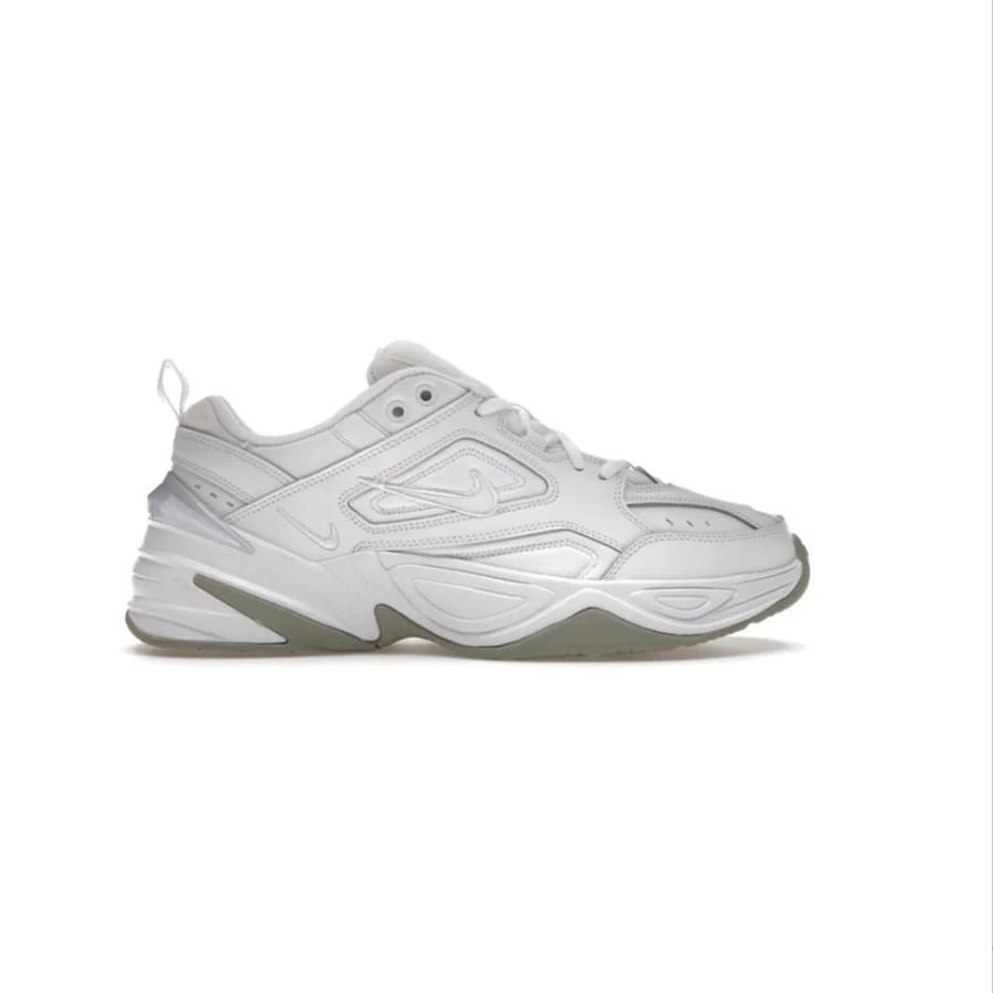 نايك NIke M2k
