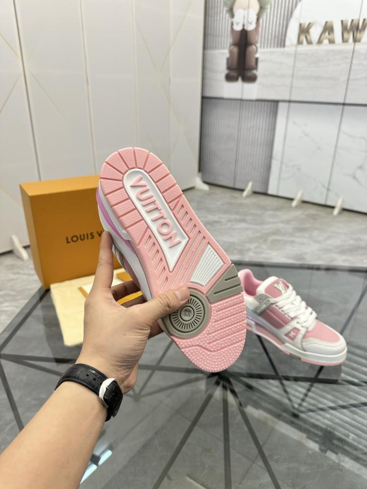حذاء سنيكر لويس فيتون ترينر LV Trainer للجنسين