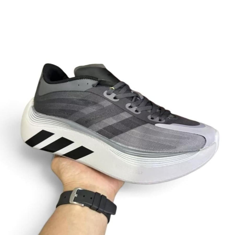 حذاء اديداس هايبربوست إيفر إل تي  Adidas Hyperboost Ephr LT اسود وابيض للجنسين