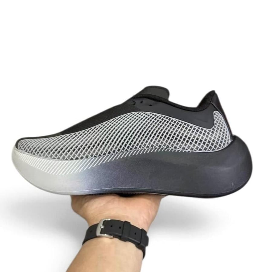 حذاء اديداس هايبربوست إيدج  Adidas Hyperboost Edg ابيض واسود للجنسين