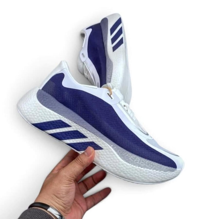 حذاء اديداس هايبربوست إيدج  Adidas Hyperboost Edg ابيض وكحلي للجنسين