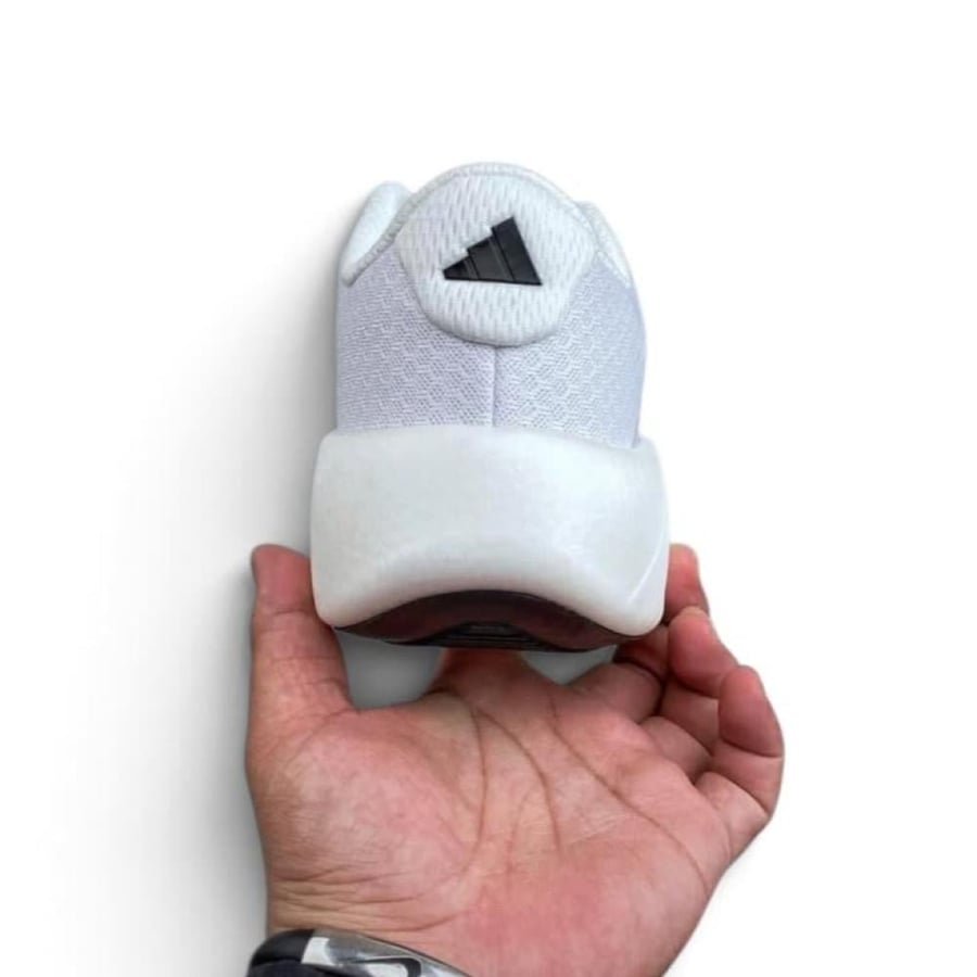 حذاء اديداس هايبربوست إيدج  Adidas Hyperboost Edg ابيض للجنسين