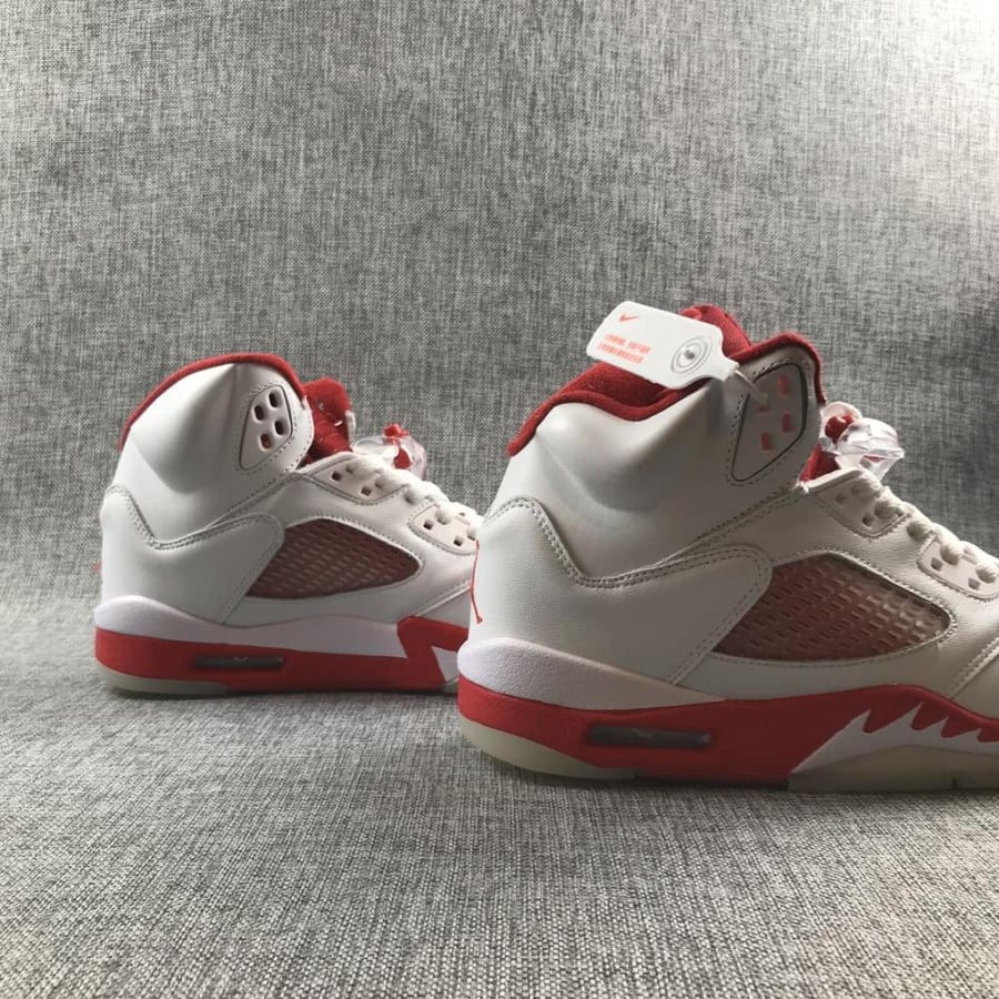 Air Jordan 5 Retro