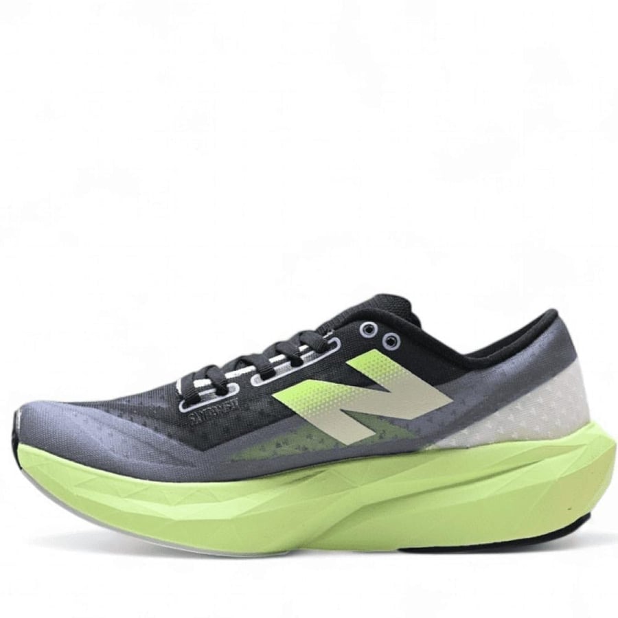 New Balance FuelCell Rebel v4
