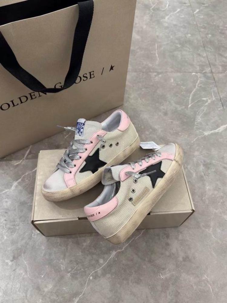 حذاء سنيكرز جولدن جوس Golden Goose