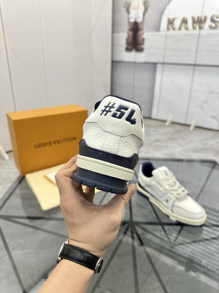 حذاء سنيكر لويس فيتون ترينر LV Trainer للجنسين