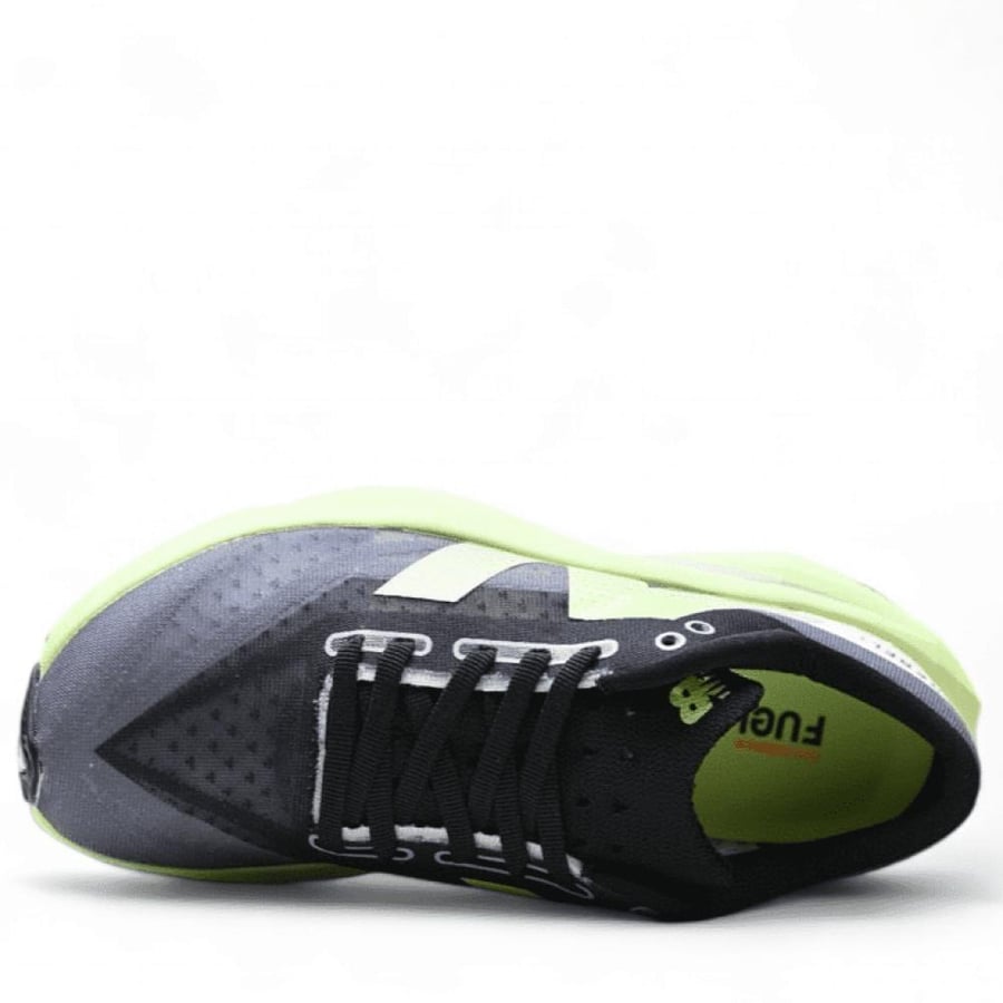 New Balance FuelCell Rebel v4