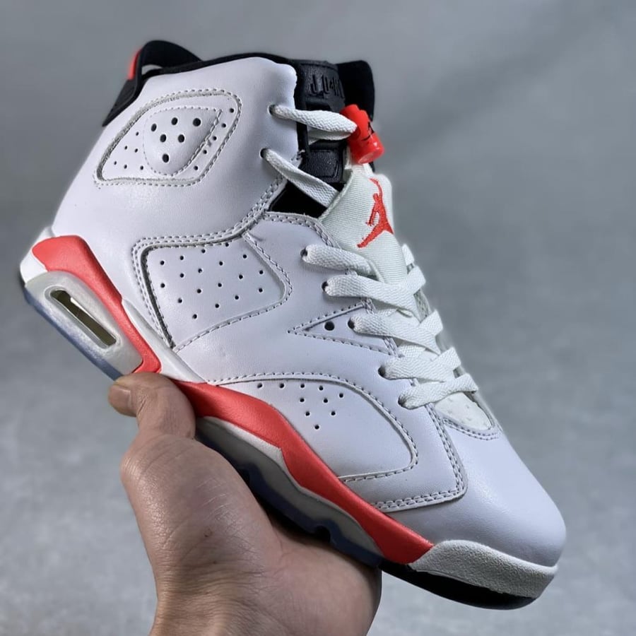 Air Jordan 6 Retro