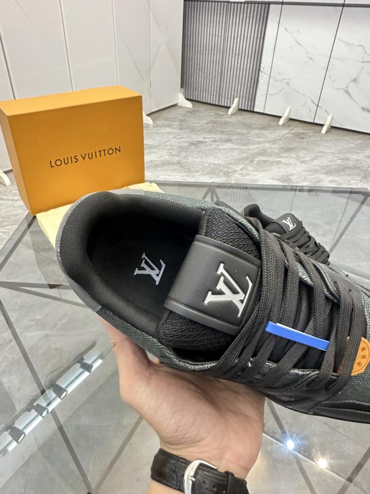 سنيكرز لويس فيتون ترينر LV Trainer للرجال