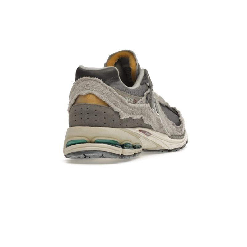 نيو بالانس New Balance 2002