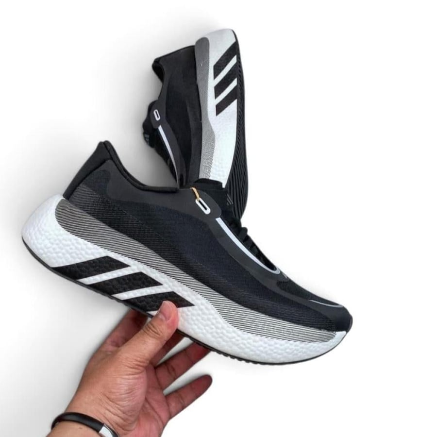 حذاء اديداس هايبربوست إيدج  Adidas Hyperboost Edg اسود وابيض للجنسين