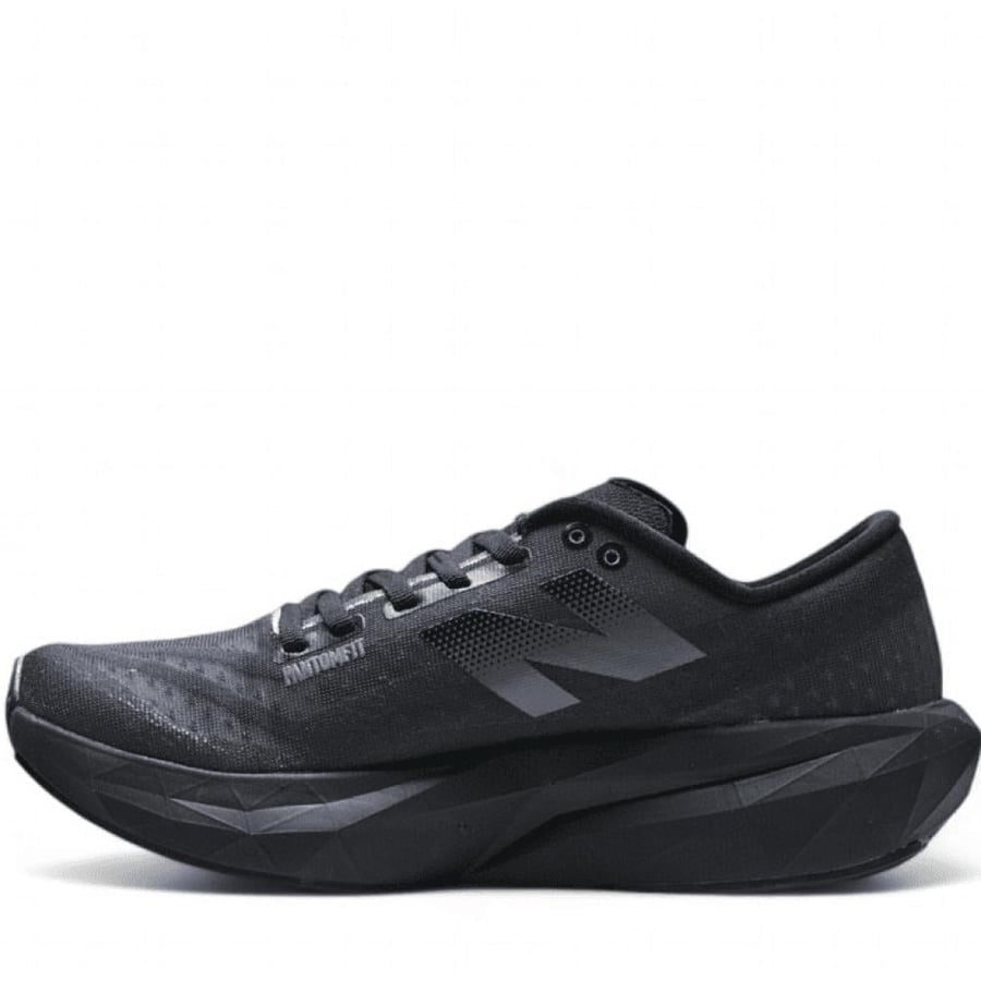 New Balance FuelCell Rebel v4