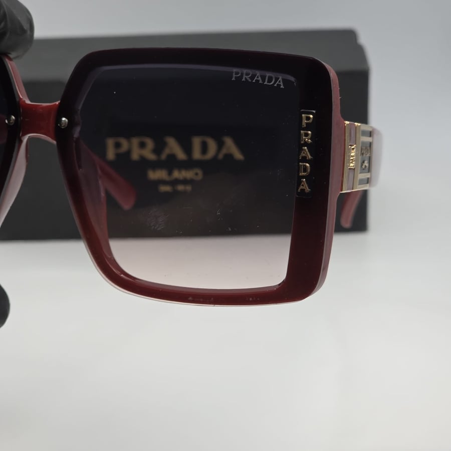 نظارة برادا – Prada