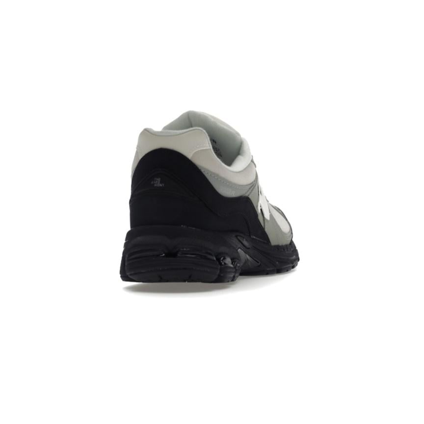 نيو بالانس New Balance 2002