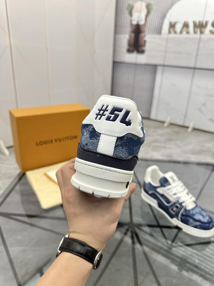 حذاء سنيكر لويس فيتون ترينر LV Trainer للجنسين