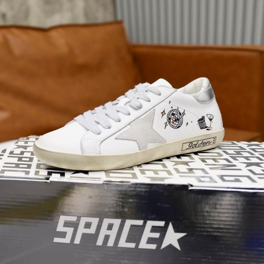 حذاء سنيكرز جولدن جوس Golden Goose