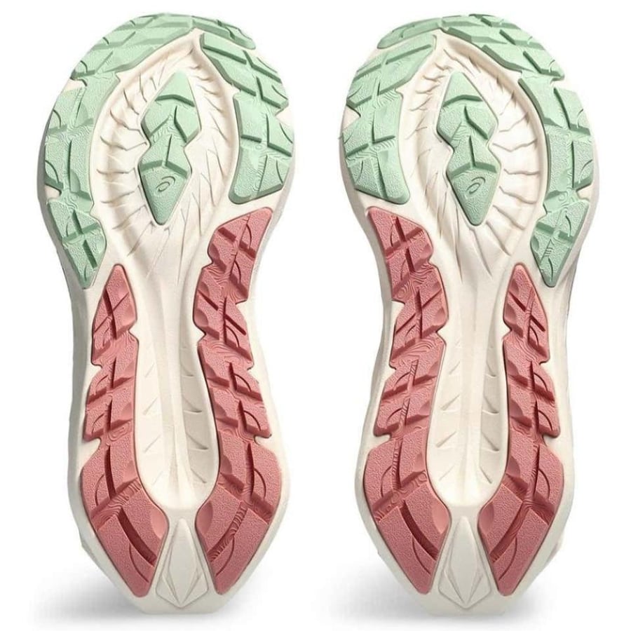 سنكر اسكس نوفابلاست ASICS Novablast 4