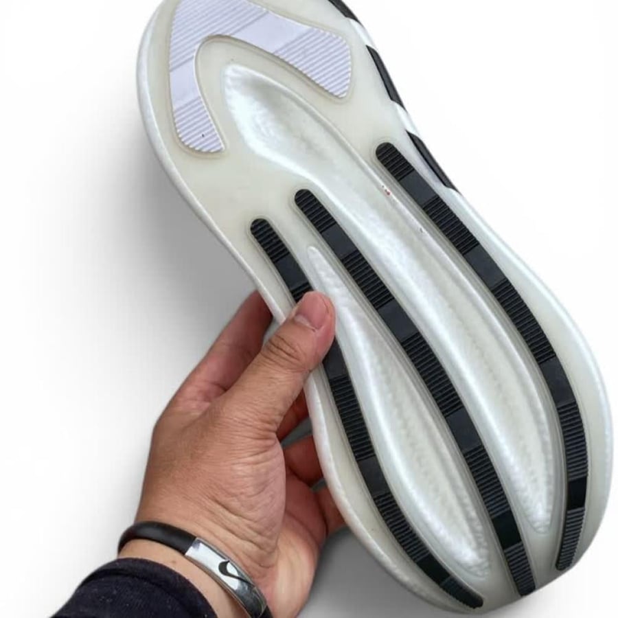 حذاء اديداس هايبربوست إيدج Adidas Hyperboost Edg اسود مع برتقالي للجنسين