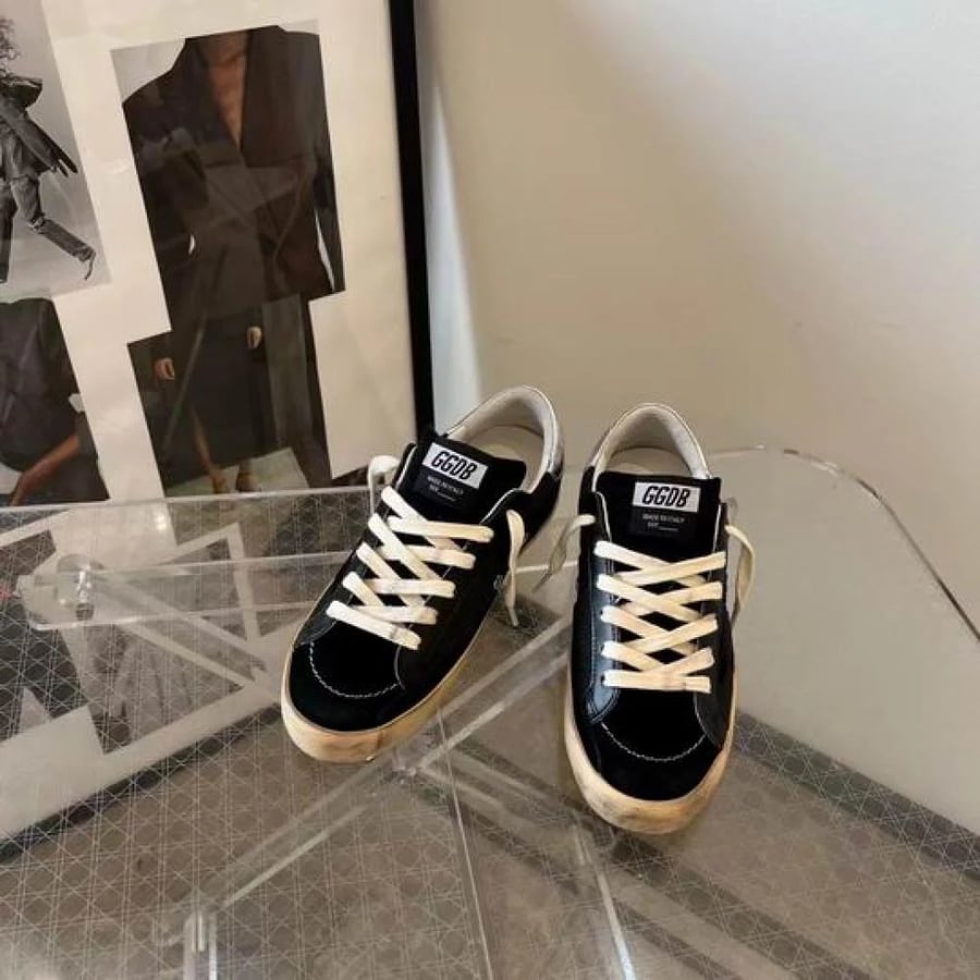 حذاء سنيكرز جولدن جوس Golden Goose